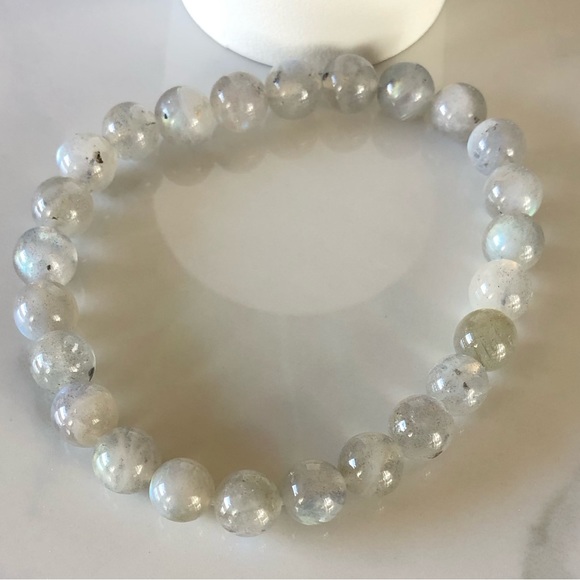 Gray Labradorite 8mm Natural Stone Beads Stretchable Bracelet - Picture 2 of 3